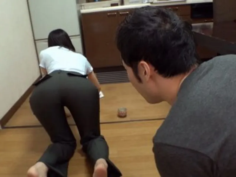 Mẹ vợ khiêu gợi và cdương vật rể dâm