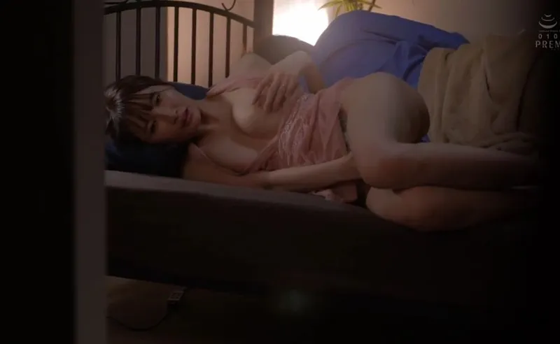 đưa cấp trên say xỉn về nhà, cậu nhân viên may mắn húp được cô vợ quản lý xinh dâm