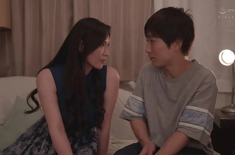 Anh xã lạnh nhạt, vợ uống rượu rồi cắm sừng với cậu sinh viên trẻ