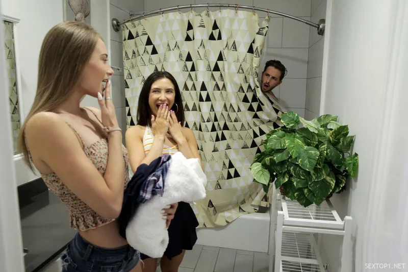 Hai đứa bồ cùng cha khác mẹ lắm trò