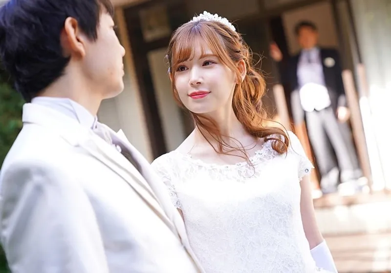 Bố gã chồng nện vợ sắp cưới của con trai ngay sau lễ cưới của con trai