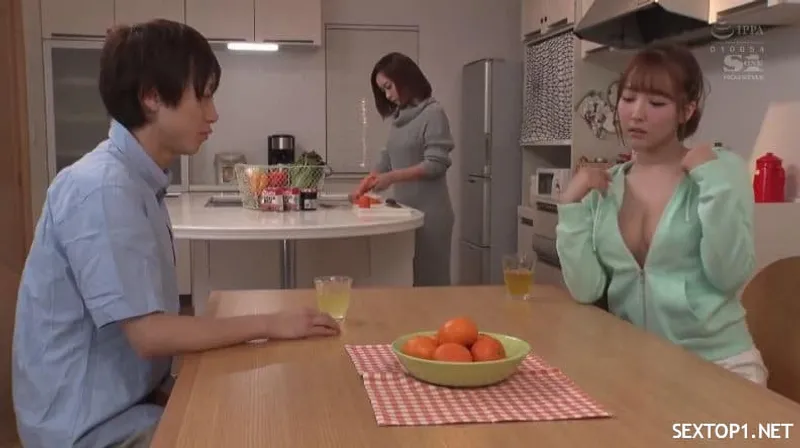 Người yêu của chị gái may mắn nện em cô vợ xinh như tiên