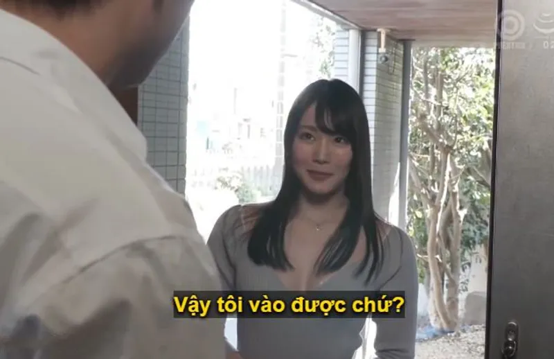Anh chàng giàu có gần khu nhà trẻ bị cô em xinh đẹp, đã có chồng mới dọn về, rủ rê quan hệ.